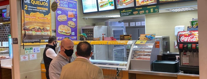 Subway is one of Morumbi Town.