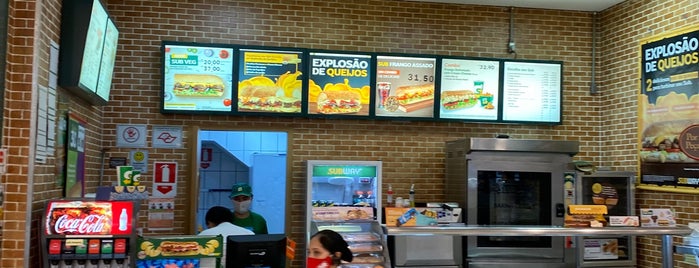 Subway is one of Minhas atividades.