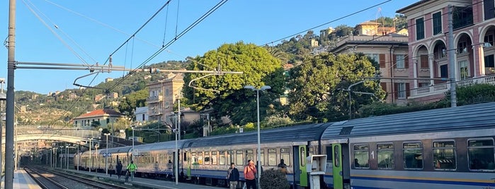 Stazione S. Margherita Ligure - Portofino is one of Italia.