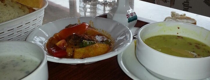 emeti cafe restaurant is one of Favorite Yemek818881888188.