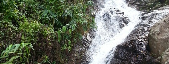 Huay Kaew Waterfall is one of Chiang Mai.