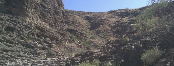 Sloan Canyon National Conservation Area is one of Lugares favoritos de Mike.