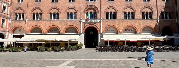 Piazza dei Signori is one of Sabores Internacionales.