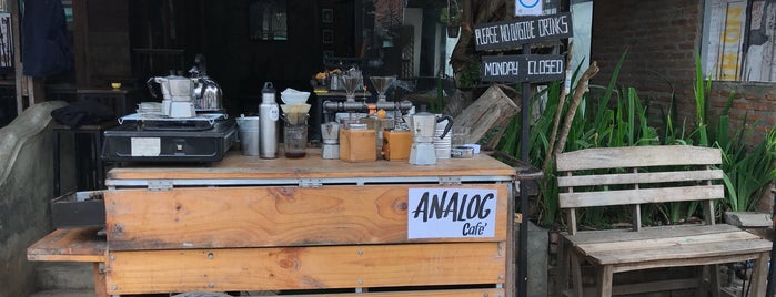 Analog Cafe' is one of Pai.