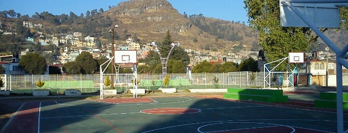 Parque La Mora is one of Entretenimiento.