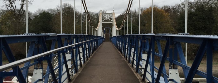 Teddington Lock Foot Bridge is one of Thames Crossings.