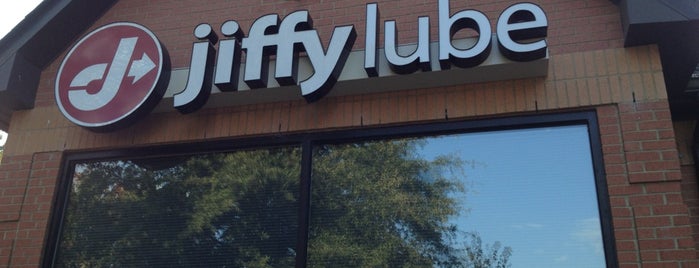 Jiffy Lube is one of Orte, die Leigh gefallen.