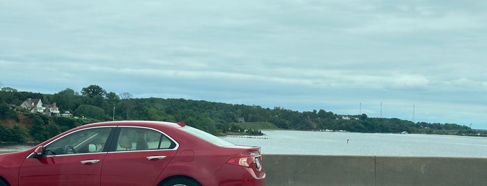 Pearl Harbor Memorial Bridge is one of Baltimore/Washington area highways and crossings.
