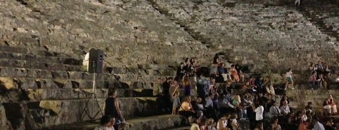 Αρχαίο Θέατρο Άργους is one of Tempat yang Disimpan Spiridoula.