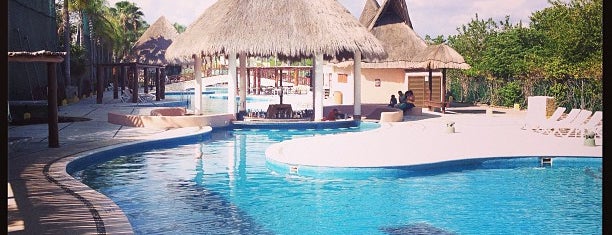 Bel Air Collection Resort & Spa Xpu-Ha is one of สถานที่ที่ Mariana ถูกใจ.