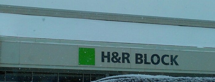 H&R Block is one of สถานที่ที่ David ถูกใจ.