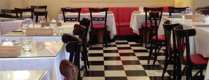 Bistrot Cafe De Paris is one of Tempat yang Disimpan Andrew.