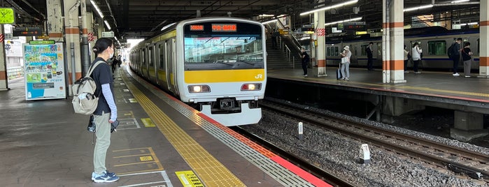 JR 総武線各駅停車 津田沼駅 (JB33) is one of Lieux qui ont plu à mayumi.