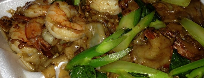 Thai Pepper Restaurant is one of Lugares favoritos de Daina.