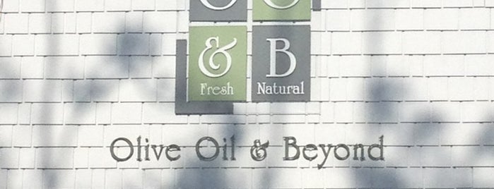 Olive Oil & Beyond is one of Orte, die Matthew gefallen.