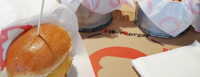 Biber Burger is one of สถานที่ที่ Merve ถูกใจ.