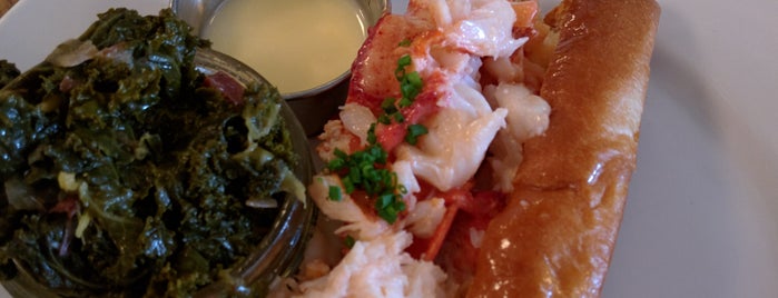 Thames Street Oyster House is one of The 15 Best Places for Lobster Rolls in Baltimore.