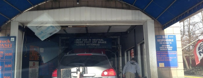 mountainview car wash is one of Orte, die Rick E gefallen.