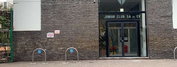 Junior Club is one of Yair Mueller.