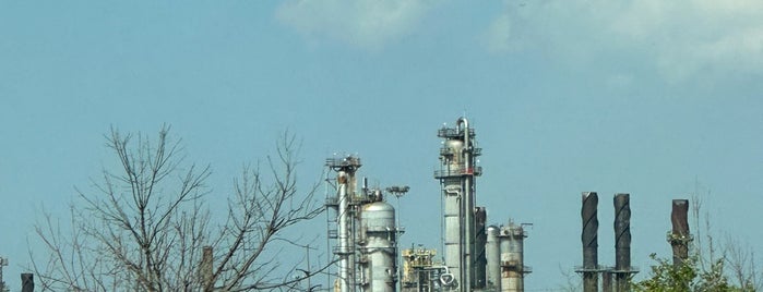 ExxonMobil Joliet Refinery is one of Cross Country 2013b.