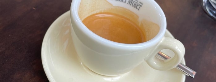 Café Daniel Moser is one of Tempat yang Disukai Saba.