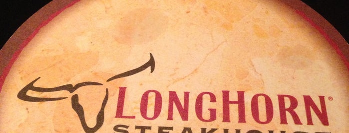 LongHorn Steakhouse is one of Locais curtidos por Macy.