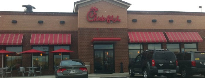 Chick-fil-A is one of Lugares favoritos de Sean.