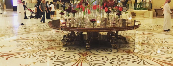 The Ritz-Carlton, Riyadh is one of สถานที่ที่บันทึกไว้ของ Queen.