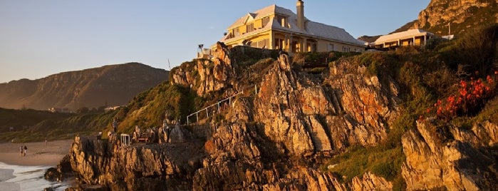 Birkenhead House & Villa is one of 10 Unbelievably Spectacular Clifftop Hotels.