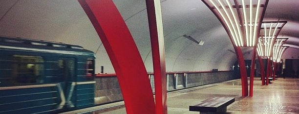 Метро Алма-Атинская is one of Московское метро | Moscow subway.