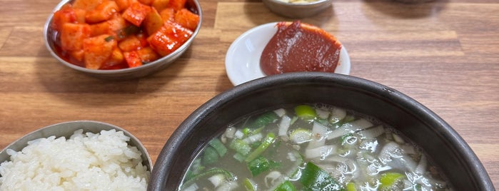 부영도가니탕전문 is one of 찜.