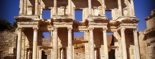 Ephesos is one of Must see Places in İzmir.
