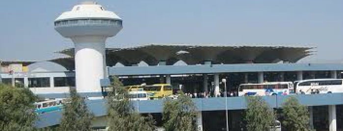 İzmir Şehirler Arası Otobüs Terminali is one of Posti che sono piaciuti a oguzhan.
