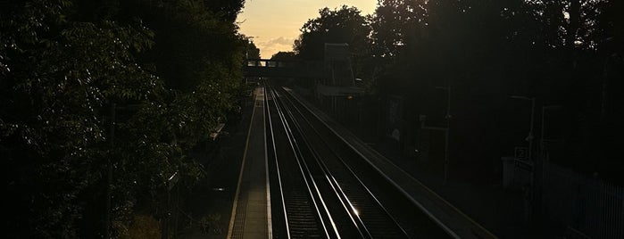 New Eltham Railway Station (NEH) is one of Stations - NR London used.