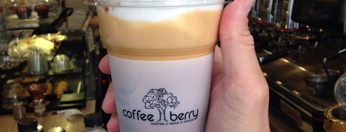 Coffee Berry is one of Spiridoulaさんのお気に入りスポット.