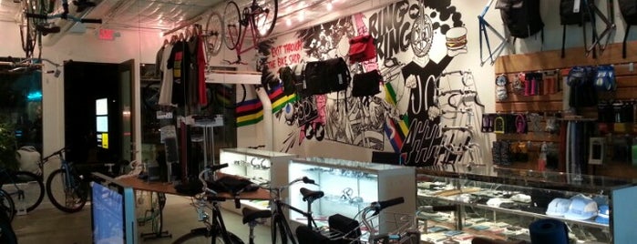 Bici Showroom & Cyclery is one of สถานที่ที่ Ryan ถูกใจ.