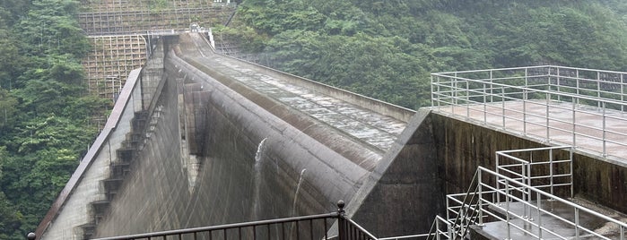 志津見ダム is one of ダムカードを配布しているダム（西日本編）.