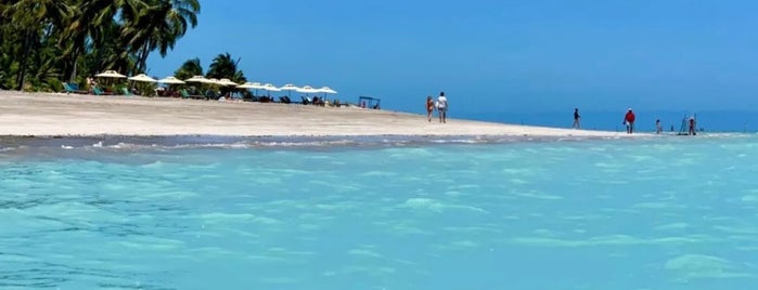 Praia dos Antunes is one of Maceió.