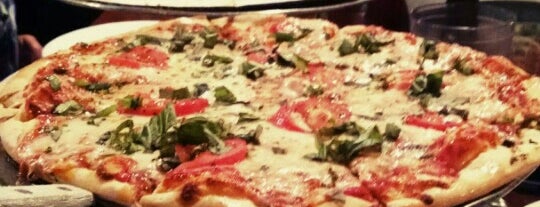 Ciao Bella Pizza is one of Orte, die Cicely gefallen.