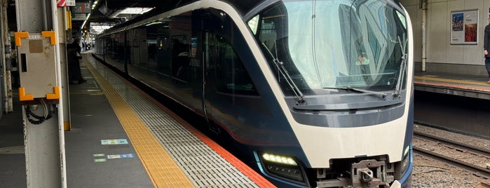 JR Platforms 11-12 is one of 品川.