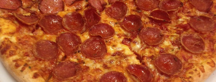 Domino's Pizza is one of 100 Melhores Programas em Teresina - Pi.