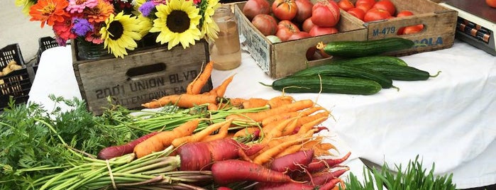 Farmer's Market is one of Gang tannersville.