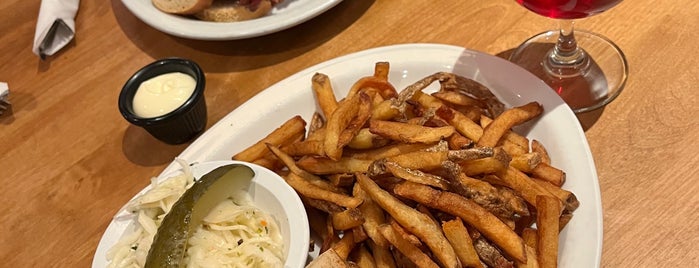 Dunn's Famous Deli is one of Montreal.