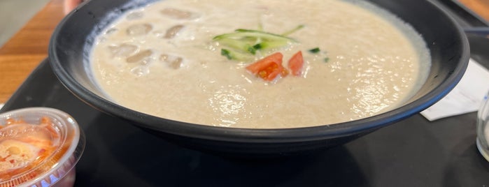 Jeong’s Noodle is one of Ryan : понравившиеся места.