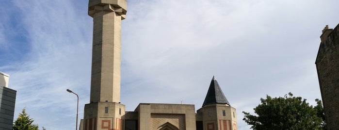Edinburgh Central Mosque & Islamic Centre is one of Mosque.