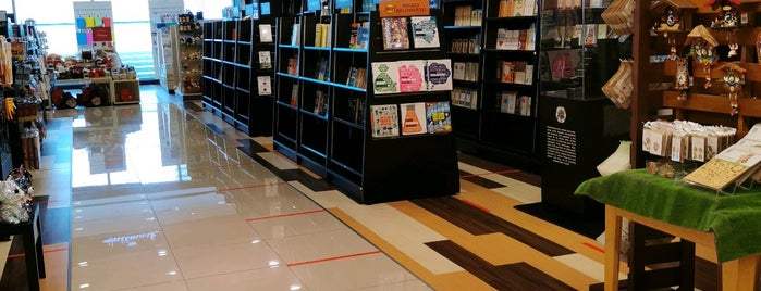 Times Bookstore is one of Book Heaven.