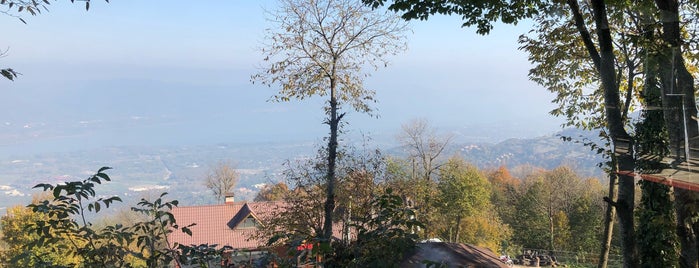 kardelen restorant is one of Deniz'in Beğendiği Mekanlar.