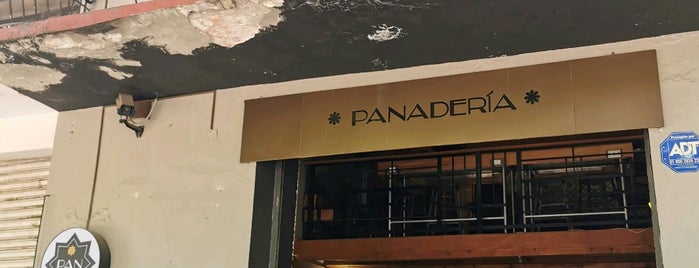 Panadería Regis is one of PANADERÍA.