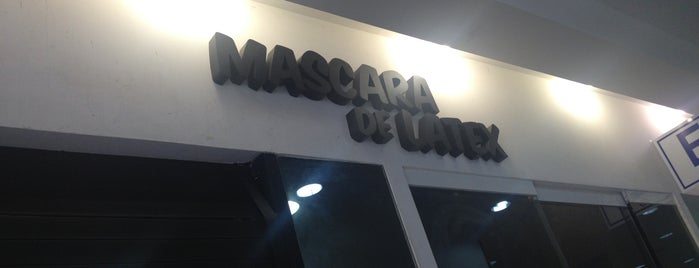 Máscara De Látex is one of Mis Lugares Favoritos.