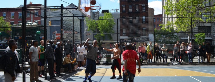 West 4th Street Courts (The Cage) is one of Tiny New York.
